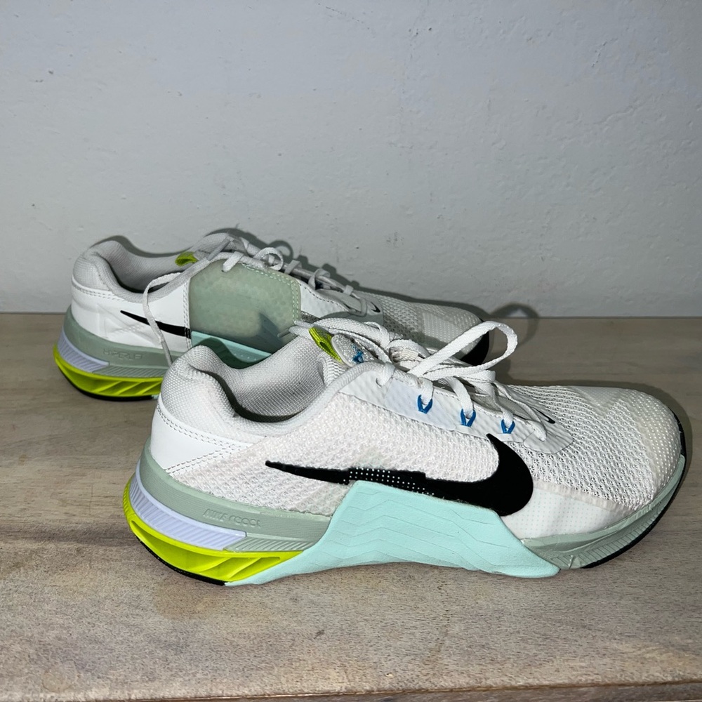 Nike Metcon 7 Womens White Mint Black Athletic Shoes